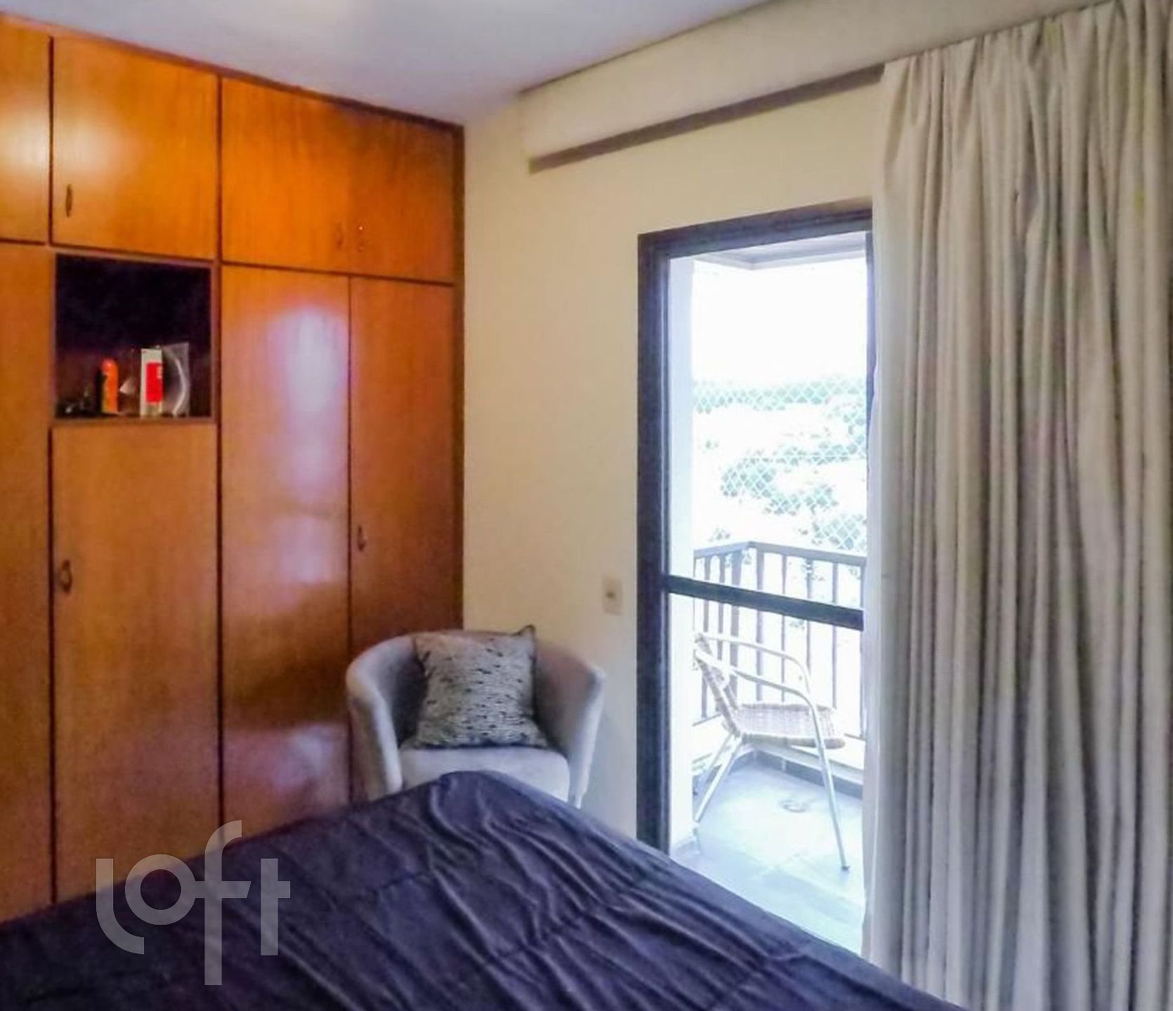 Apartamento à venda com 3 quartos, 209m² - Foto 4