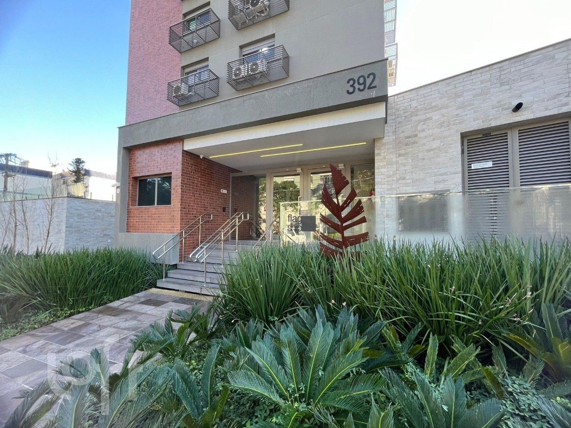 Apartamento com 82m², 3 dormitórios, 1 suíte, 2 vagas, Vila Ipiranga em Porto Alegre