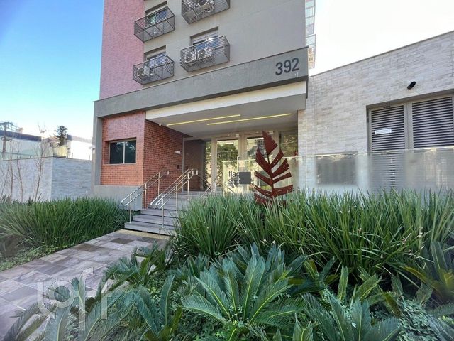 Apartamento com 82m², 3 dormitórios, 1 suíte, 2 vagas, Vila Ipiranga em Porto Alegre
