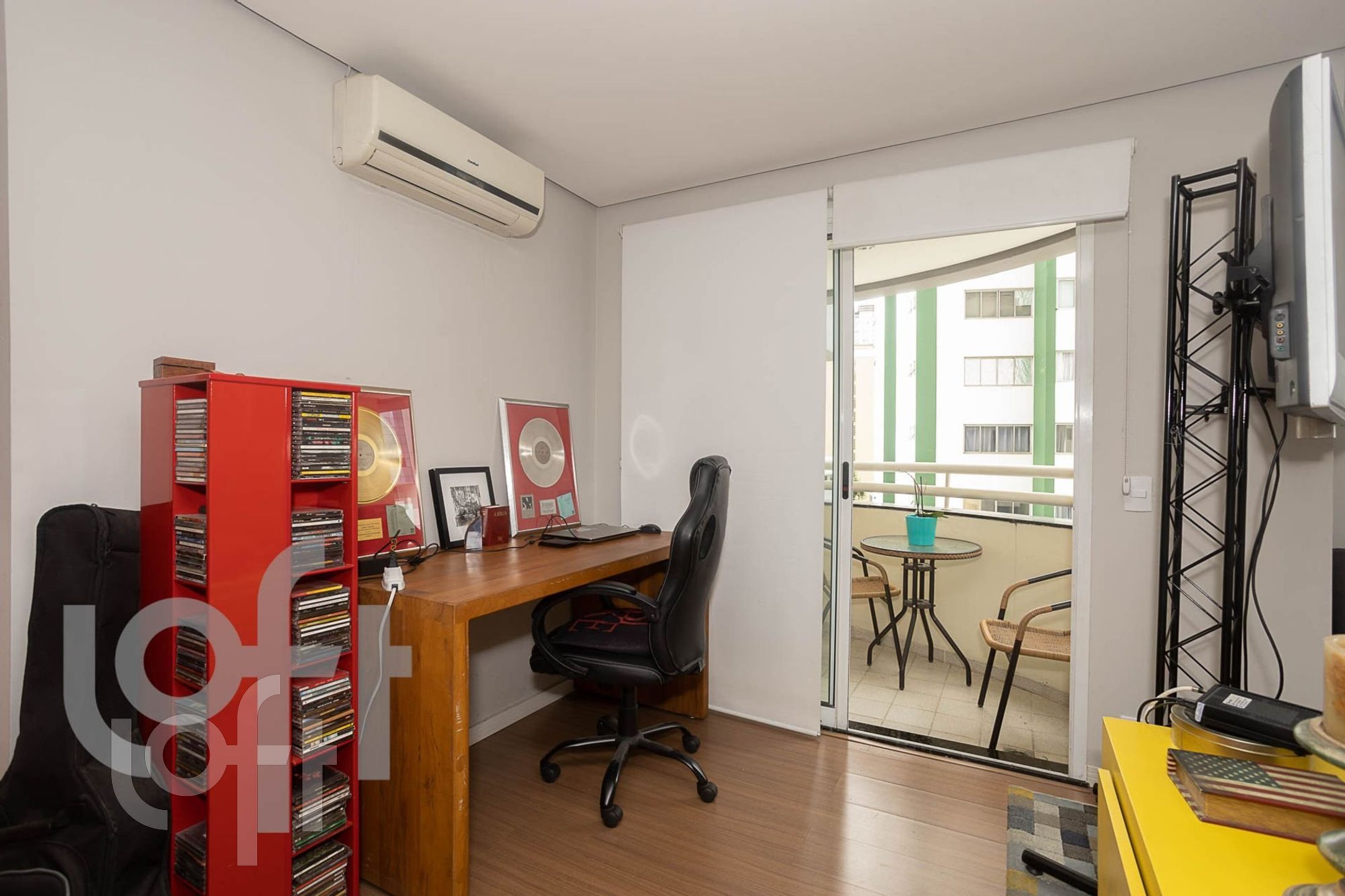 Apartamento à venda com 1 quarto, 37m² - Foto 7