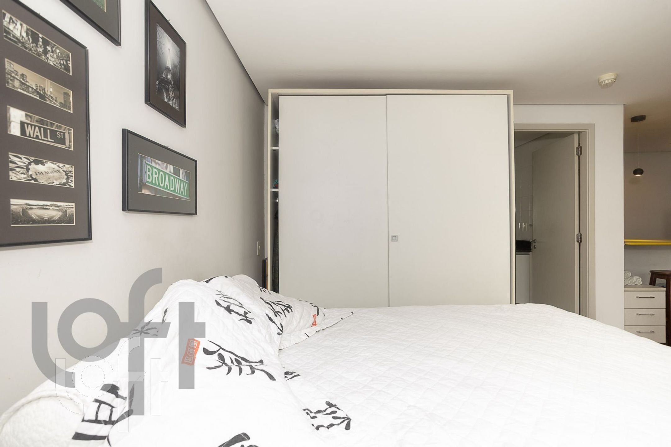 Apartamento à venda com 1 quarto, 37m² - Foto 4