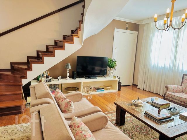 Apartamento com 203m², 3 dormitórios, 1 suíte, 1 vaga, Moinhos de Vento em Porto Alegre