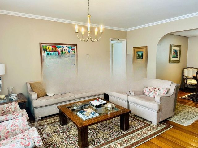 Apartamento com 203m², 3 dormitórios, 1 suíte, 1 vaga, Moinhos de Vento em Porto Alegre