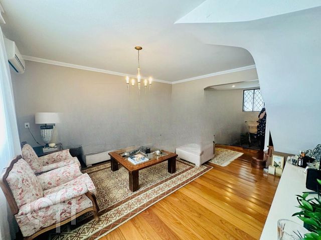 Apartamento com 203m², 3 dormitórios, 1 suíte, 1 vaga, Moinhos de Vento em Porto Alegre