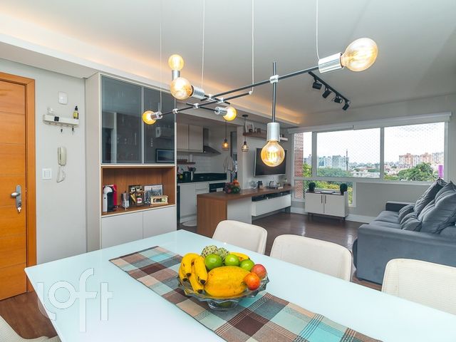 Apartamento com 86m², 3 dormitórios, 1 suíte, 2 vagas, Cristo Redentor em Porto Alegre