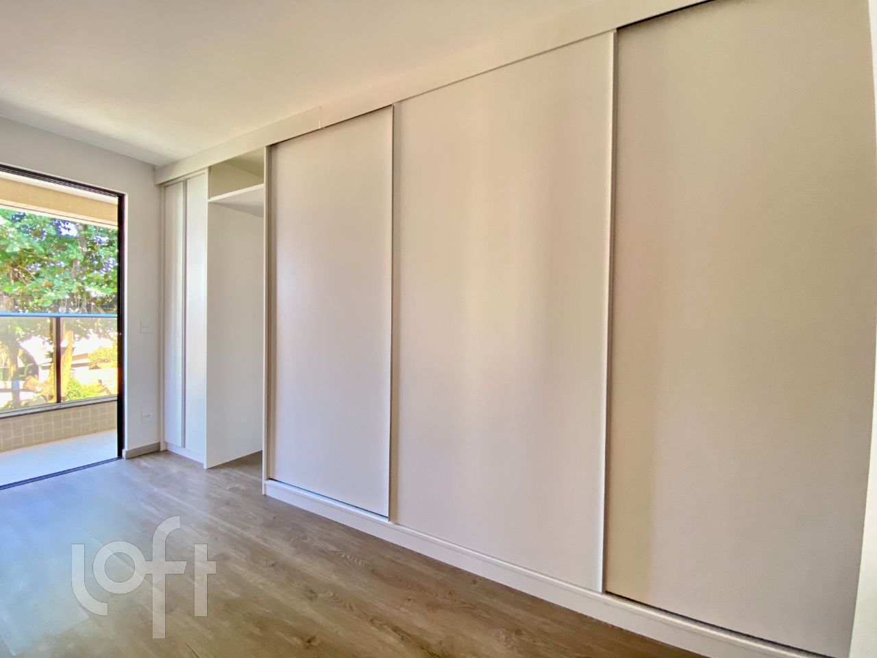 Apartamento à venda com 3 quartos, 93m² - Foto 8