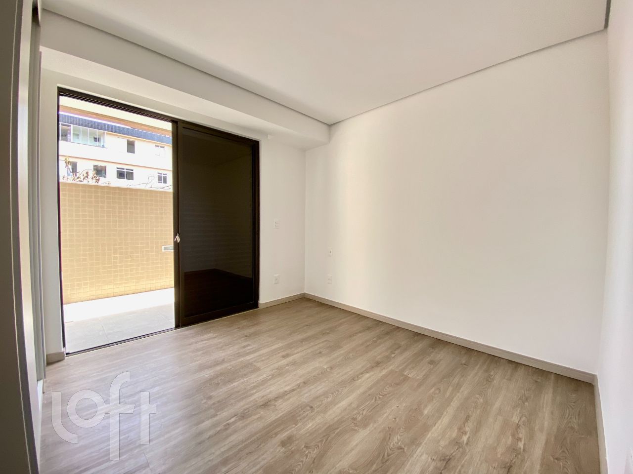 Apartamento à venda com 3 quartos, 93m² - Foto 5