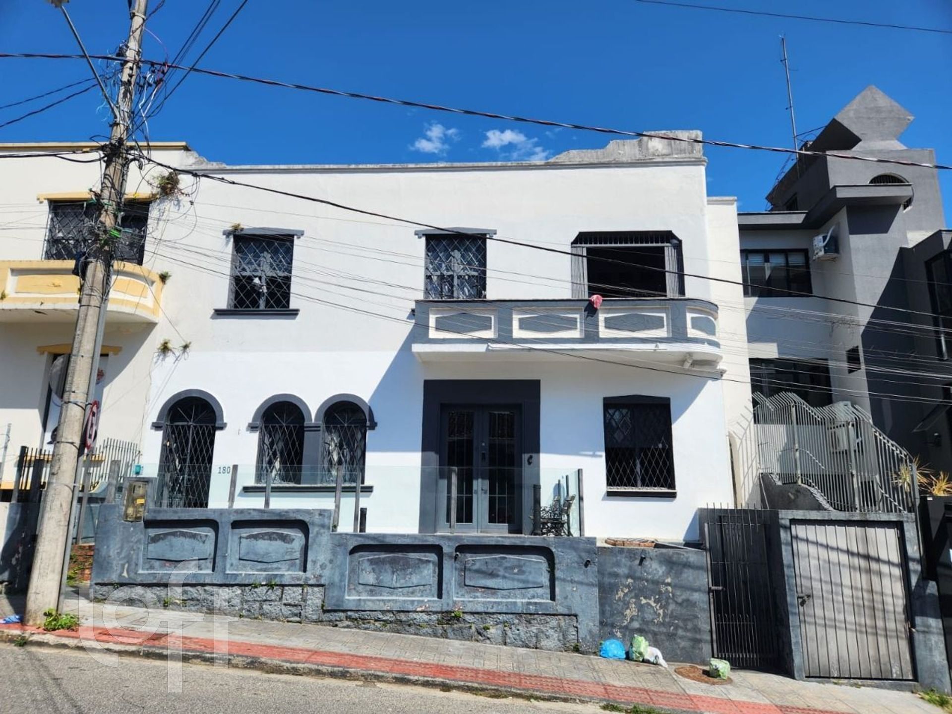 Casa no Centro de Florianópolis, próxima ao Hippo