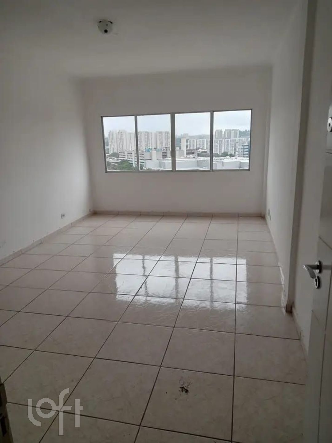 Apartamento à venda com 2 quartos, 96m² - Foto 1