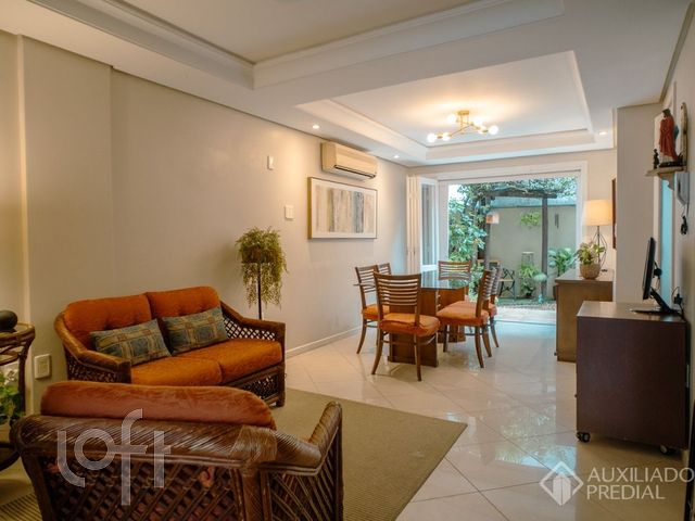 Casa em Condomínio com 245m², 3 dormitórios, 1 suíte, 3 vagas, Boa Vista em Porto Alegre