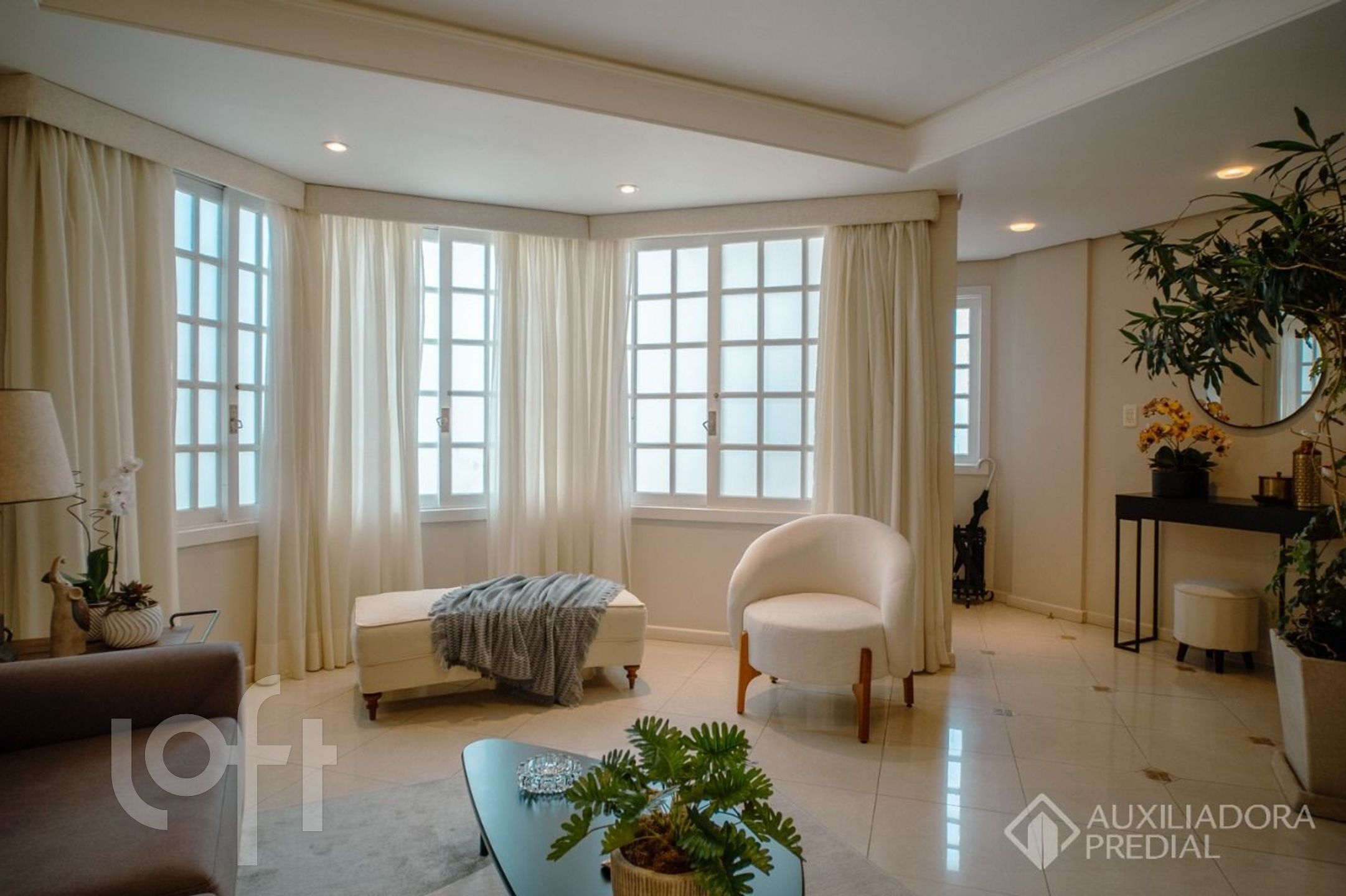 Casa em Condomínio com 245m², 3 dormitórios, 1 suíte, 3 vagas, Boa Vista em Porto Alegre