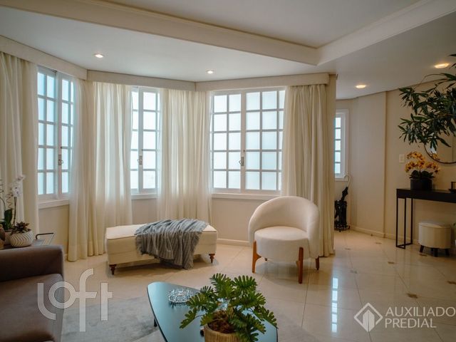 Casa em Condomínio com 245m², 3 dormitórios, 1 suíte, 3 vagas, Boa Vista em Porto Alegre