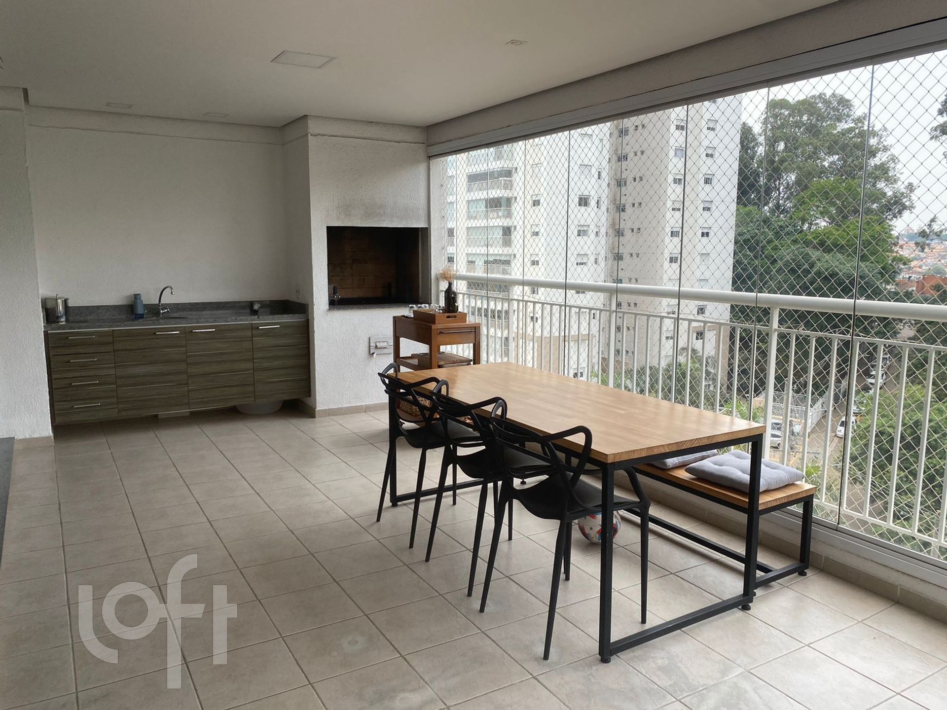 Apartamento à venda com 3 quartos, 131m² - Foto 4