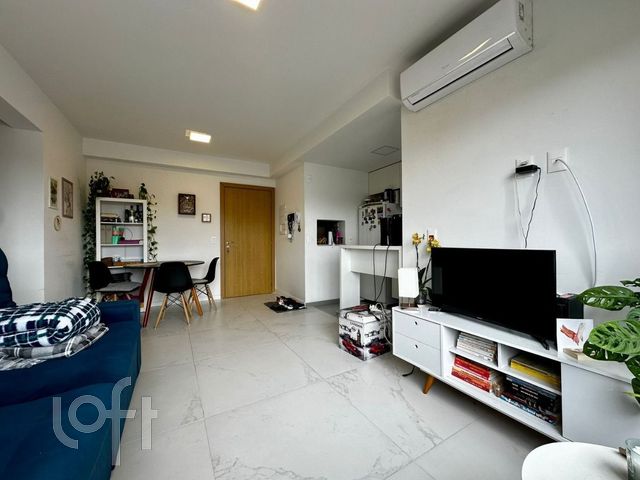 Apartamento com 61m², 2 dormitórios, 1 suíte, 1 vaga, Santana em Porto Alegre