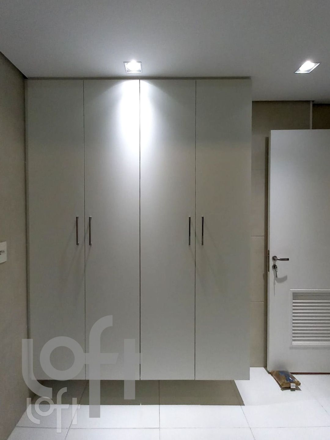 Apartamento à venda com 4 quartos, 238m² - Foto 7