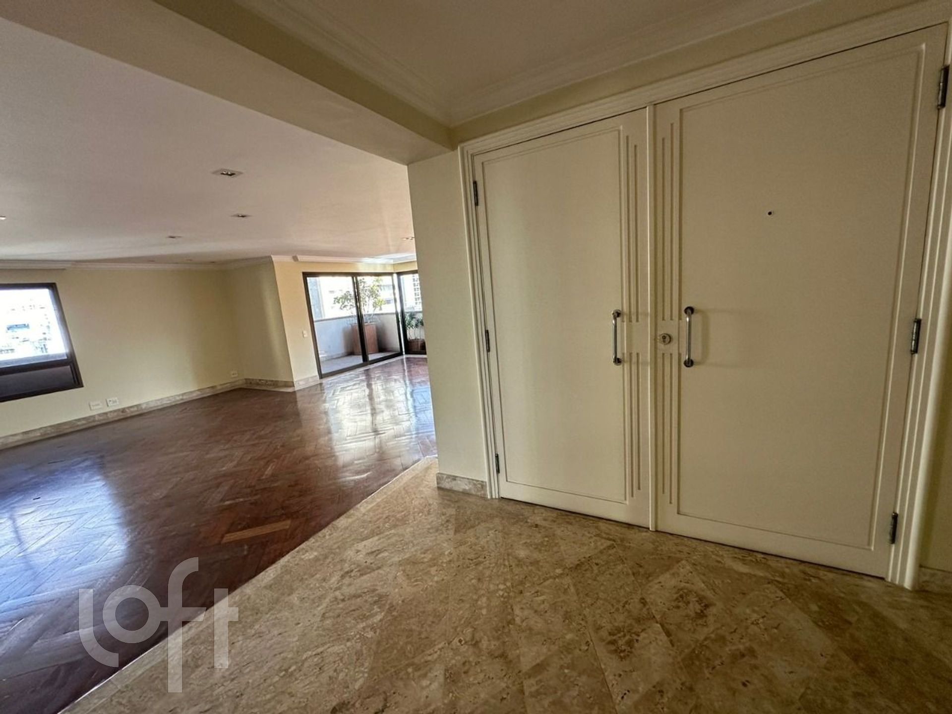 Apartamento à venda com 4 quartos, 360m² - Foto 6