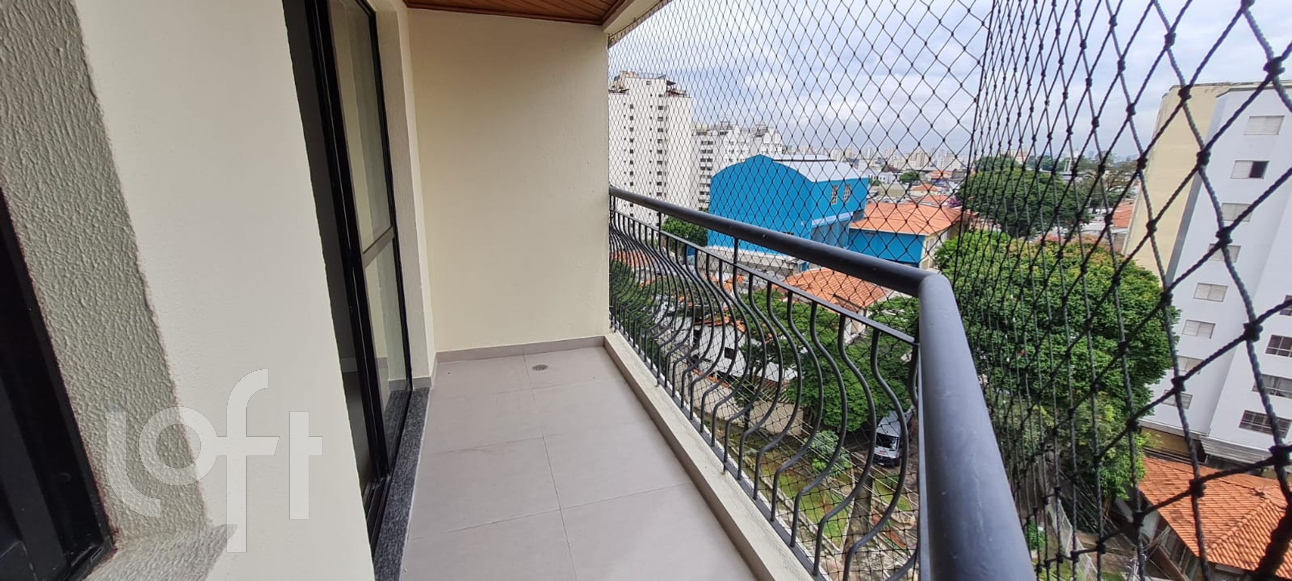 Apartamento à venda com 3 quartos, 85m² - Foto 2