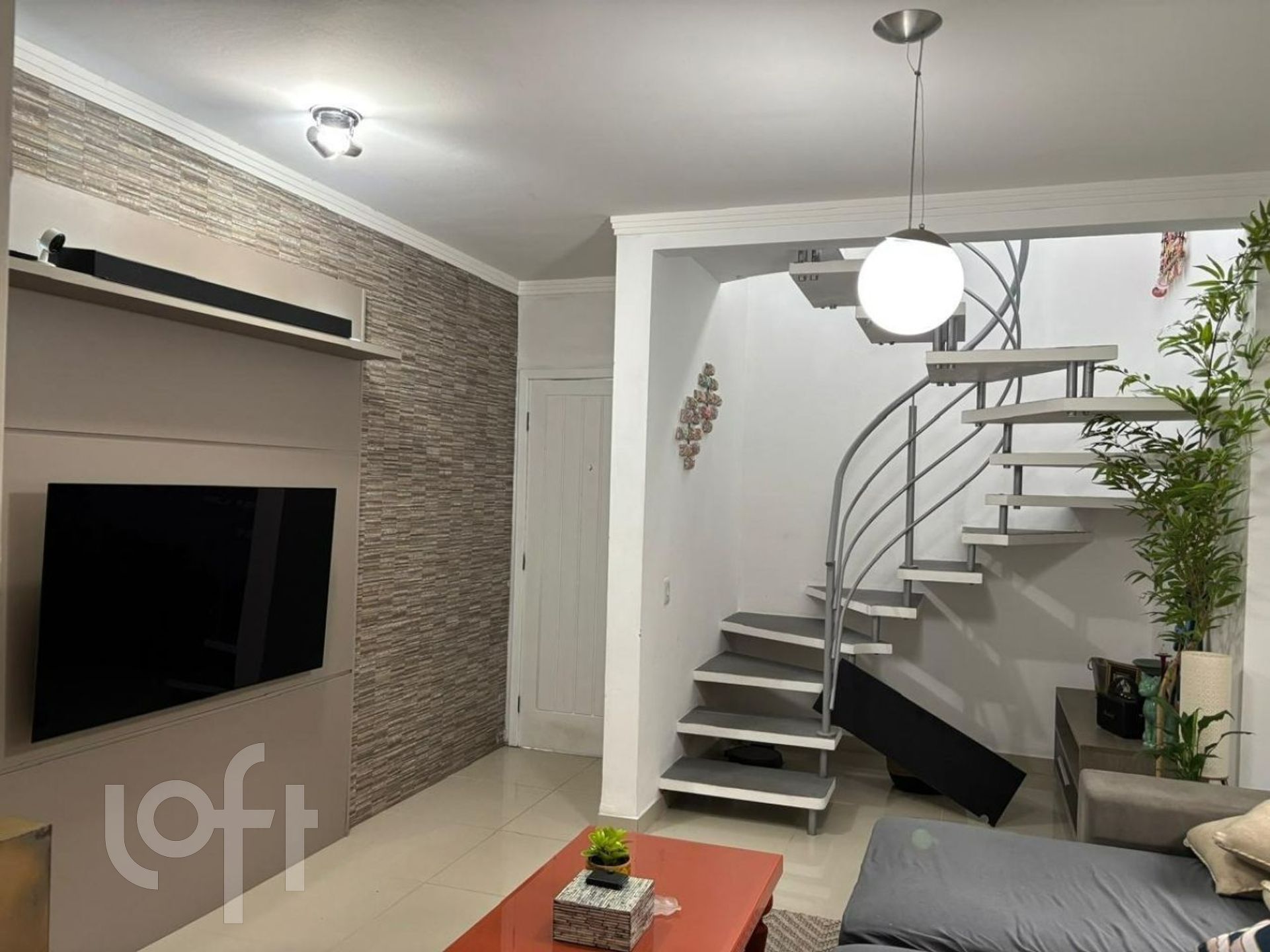 Casa Residencial com 133m², 3 quartos, 1 suíte, 2 garagens, no bairro Ingleses em Florianópolis