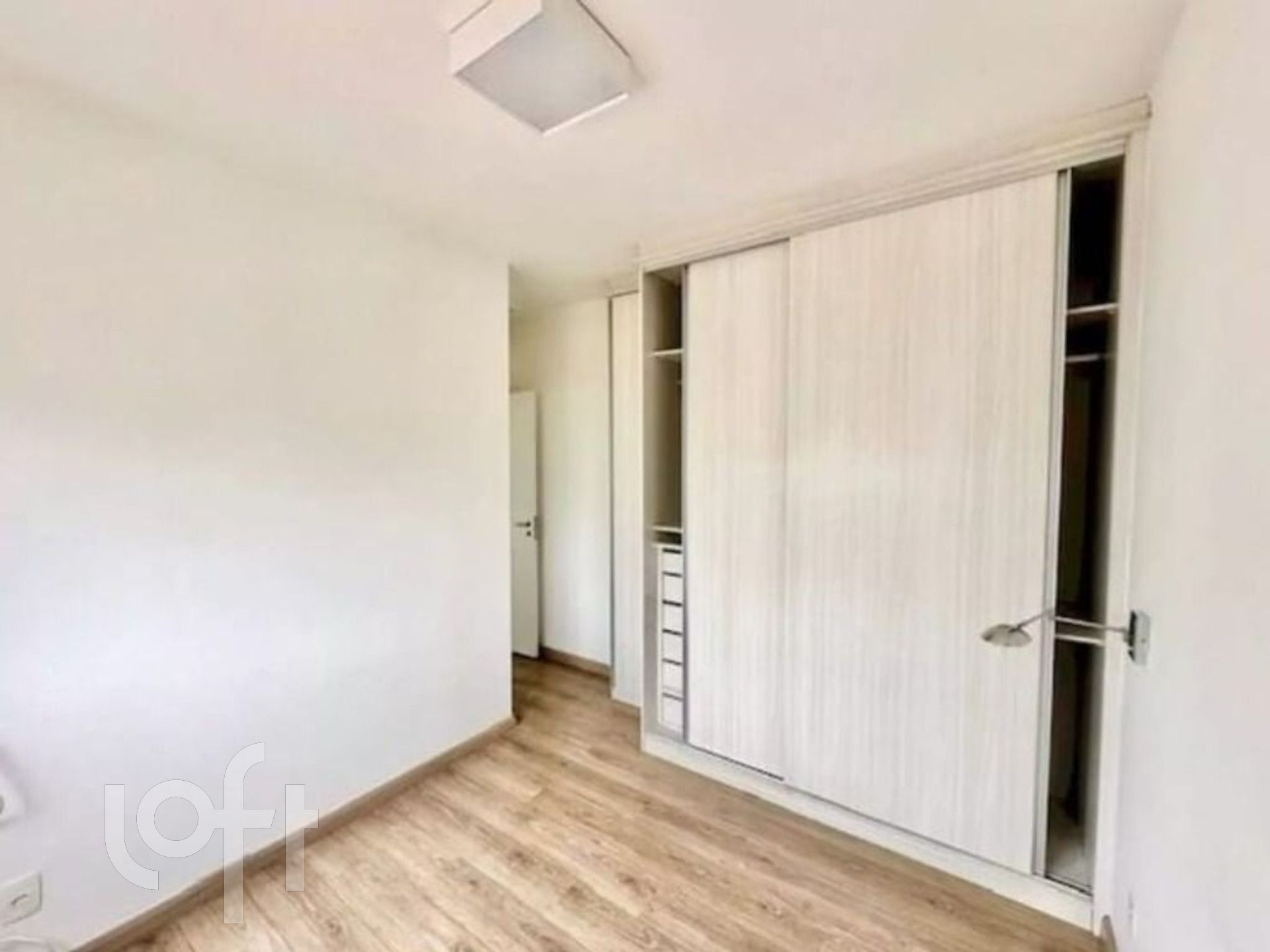 Apartamento à venda com 2 quartos, 74m² - Foto 25