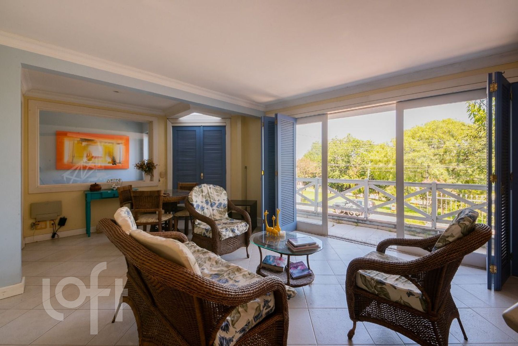 Casa com 350m², 4 dormitórios, 4 suítes, Chácara das Pedras em Porto Alegre