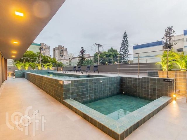 Apartamento com 47m², 1 dormitório, 1 vaga, Vila Ipiranga em Porto Alegre