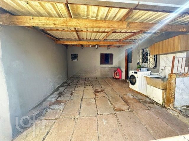 Casa com 80m², 2 dormitórios no bairro Harmonia em Canoas para Comprar