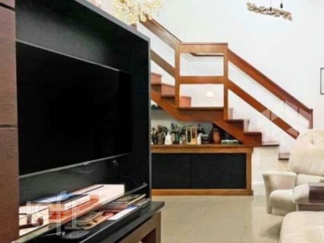 Apartamento com 147m², 3 dormitórios, 1 suíte, 2 vagas, Bela Vista em Porto Alegre