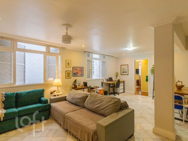 Apartamento com 80m², 2 dormitórios, 1 vaga, Bom Fim em Porto Alegre