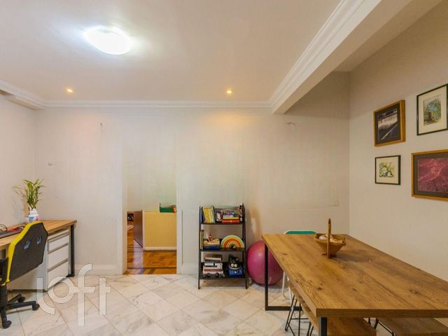 Apartamento com 80m², 2 dormitórios, 1 vaga, Bom Fim em Porto Alegre