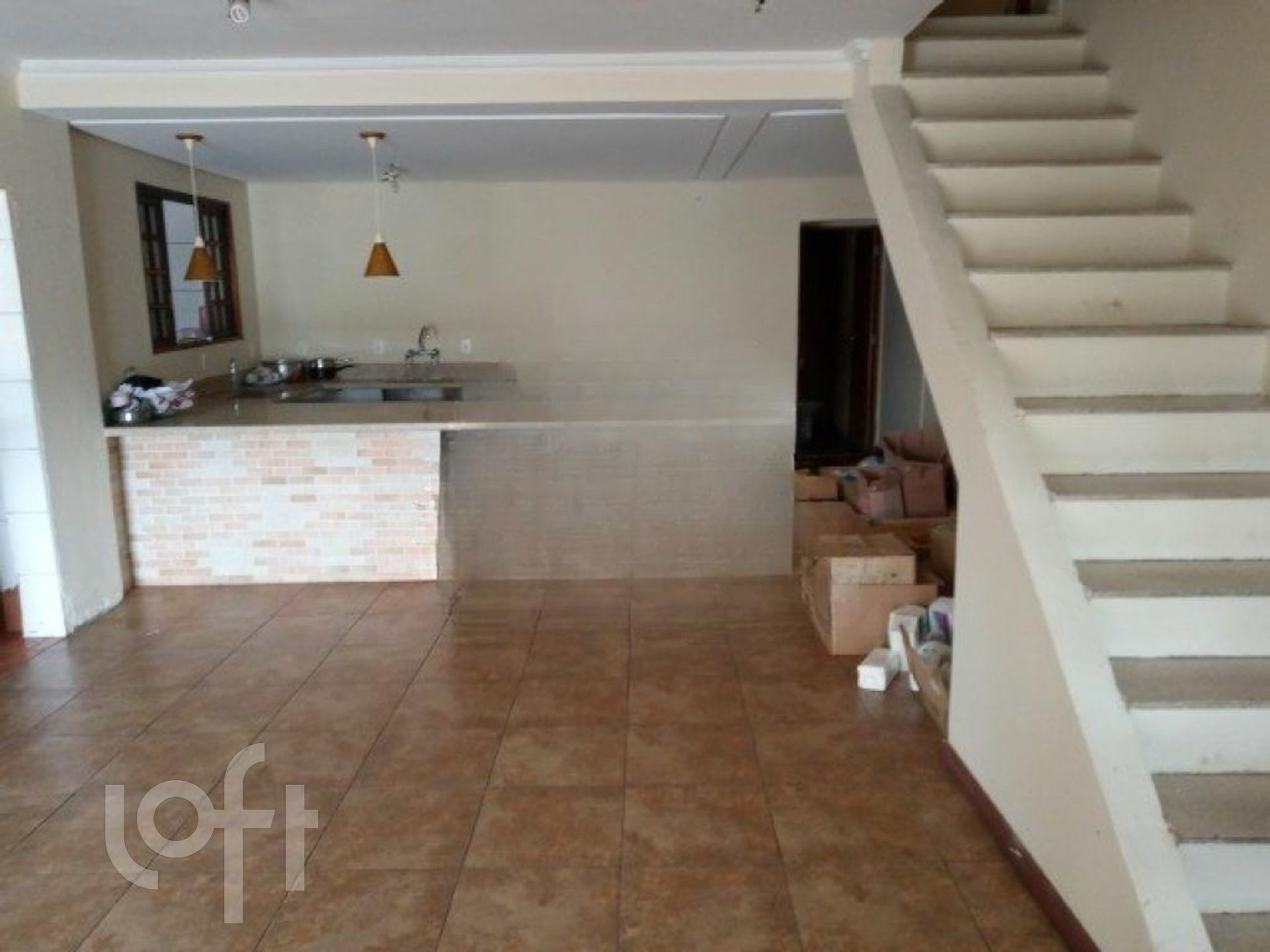 Casa à venda com 3 quartos, 250m² - Foto 1