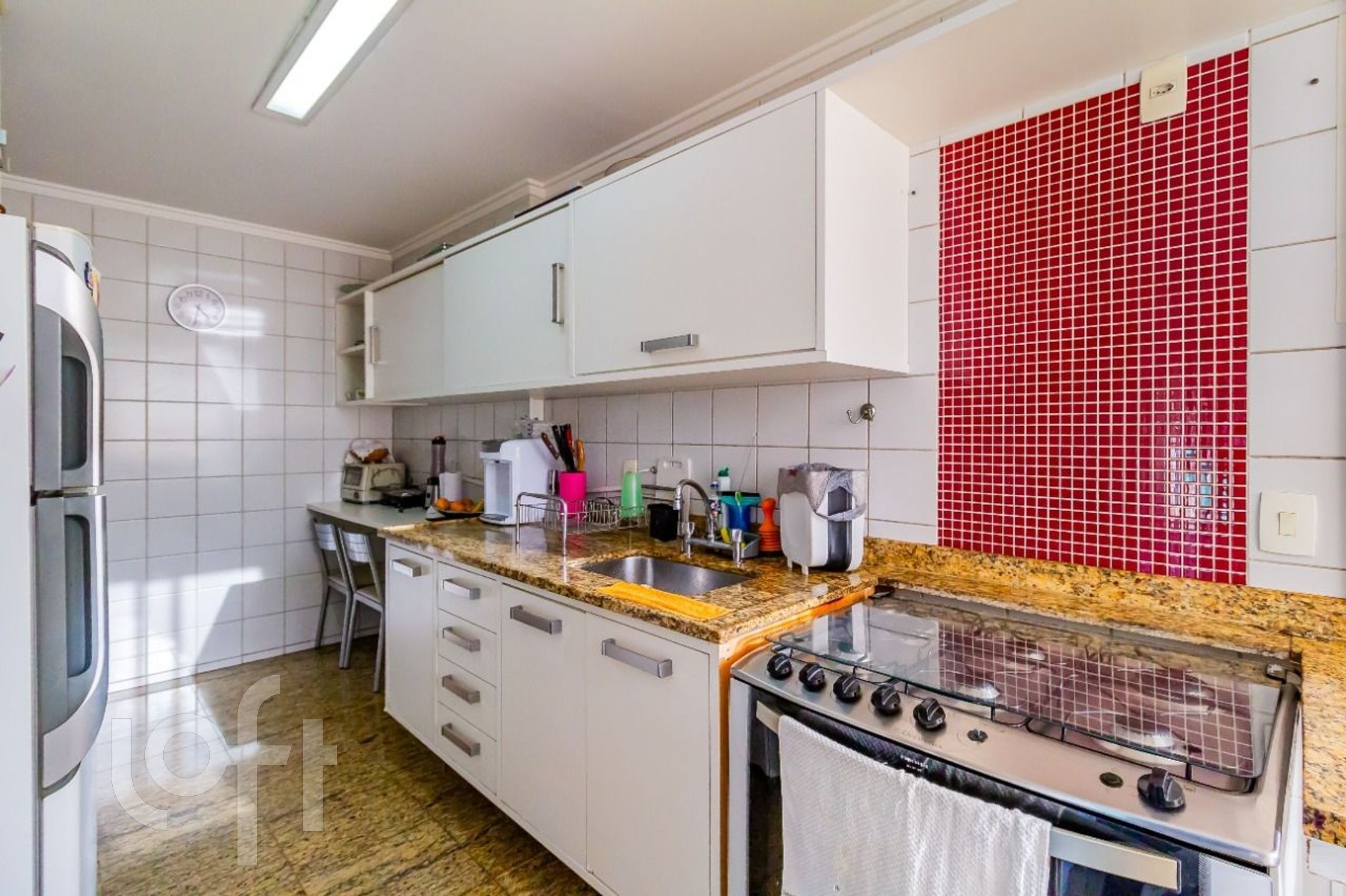 Apartamento à venda com 3 quartos, 140m² - Foto 10