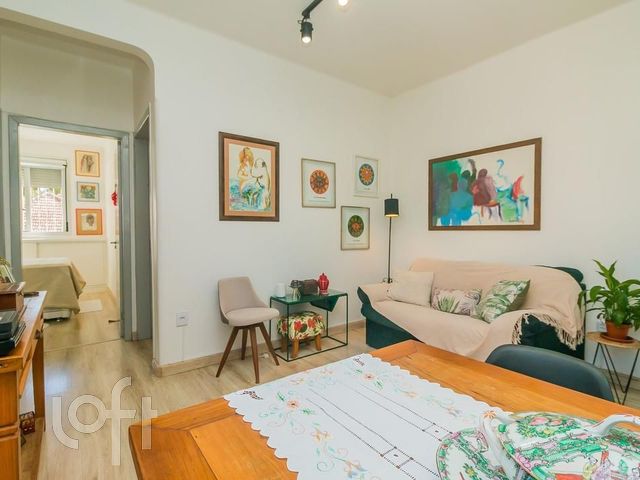 Apartamento com 53m², 2 dormitórios, Petrópolis em Porto Alegre