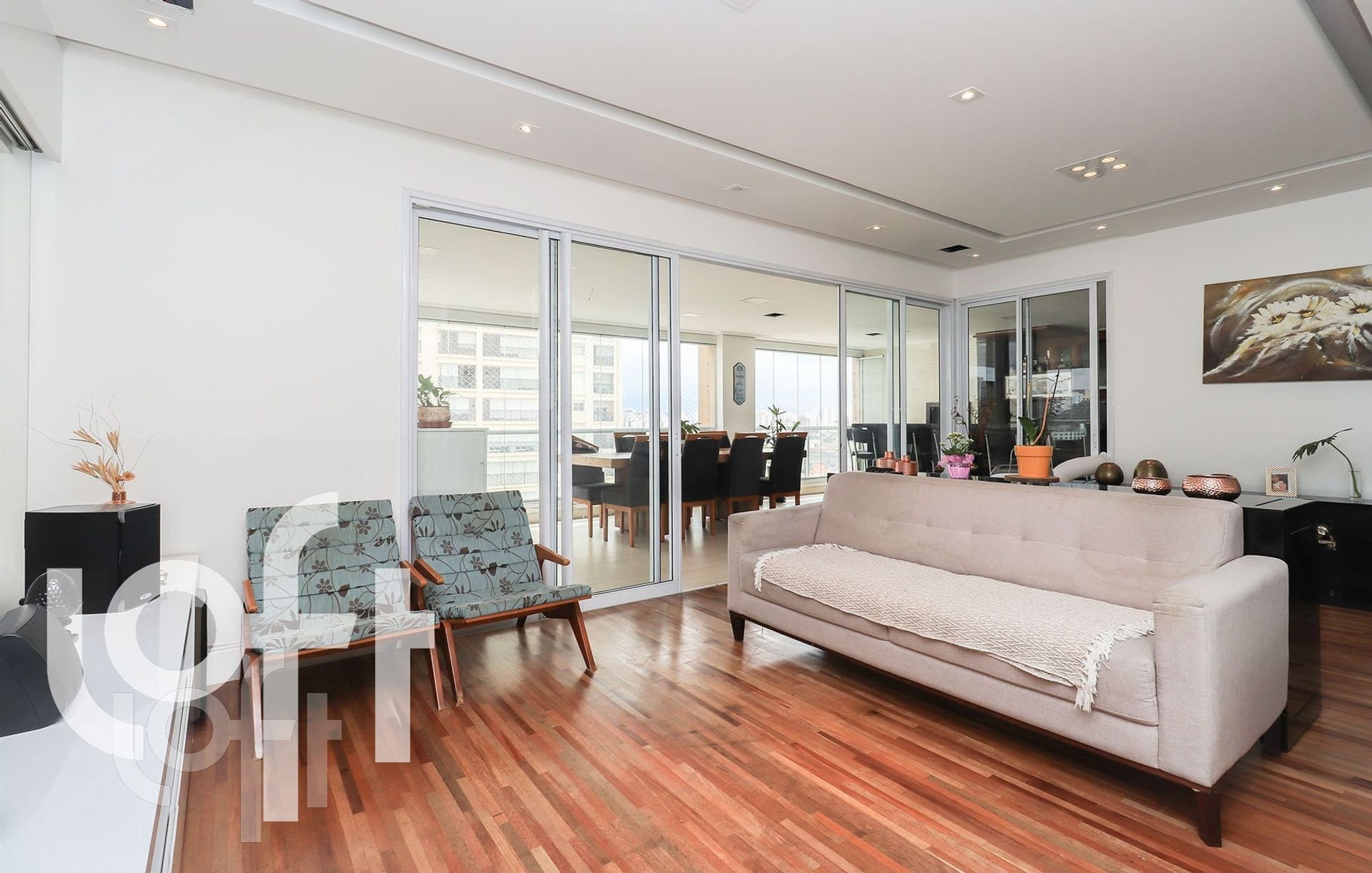 Apartamento à venda em Mooca com 184 m², 4 quartos, 3 suítes, 3 vagas