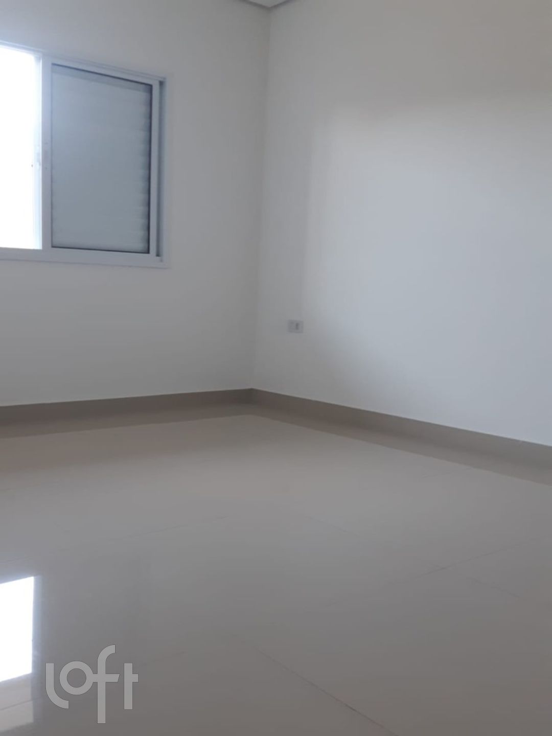 Apartamento à venda com 2 quartos, 44m² - Foto 2