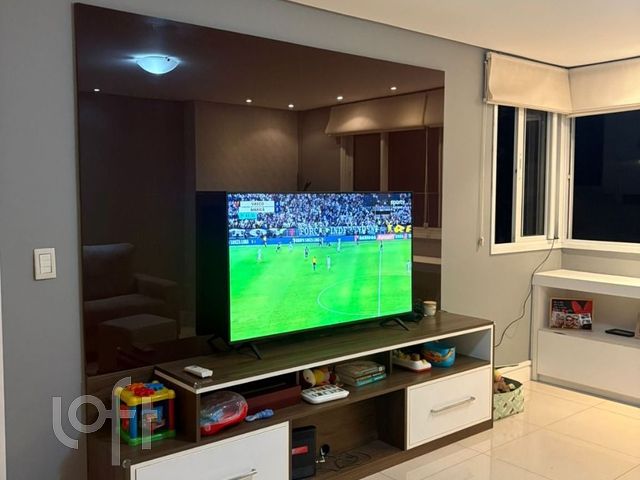 Apartamento com 84m², 2 dormitórios, 1 suíte, 2 vagas, Auxiliadora em Porto Alegre