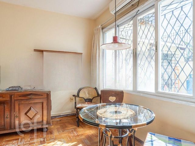 Apartamento com 71m², 2 dormitórios, Rio Branco em Porto Alegre