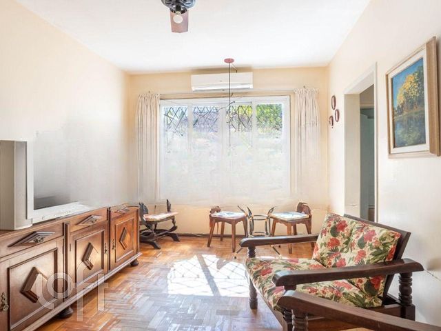 Apartamento com 71m², 2 dormitórios, Rio Branco em Porto Alegre