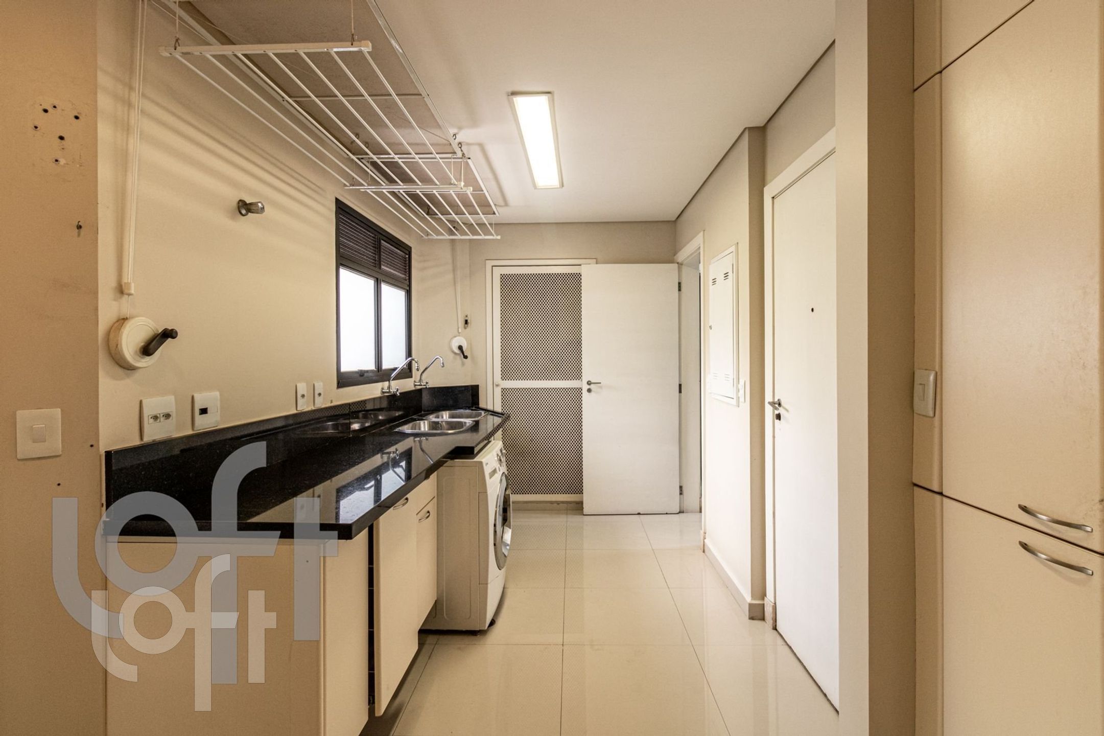 Apartamento à venda com 4 quartos, 300m² - Foto 35