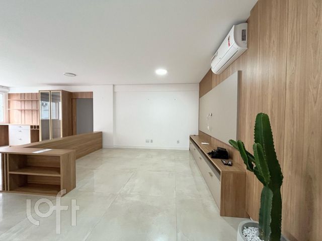 Apartamento com 127m², 3 dormitórios, 1 suíte, 3 vagas, Auxiliadora em Porto Alegre