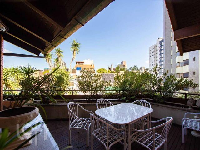 Apartamento com 274m², 3 dormitórios, 1 suíte, 3 vagas, Bela Vista em Porto Alegre