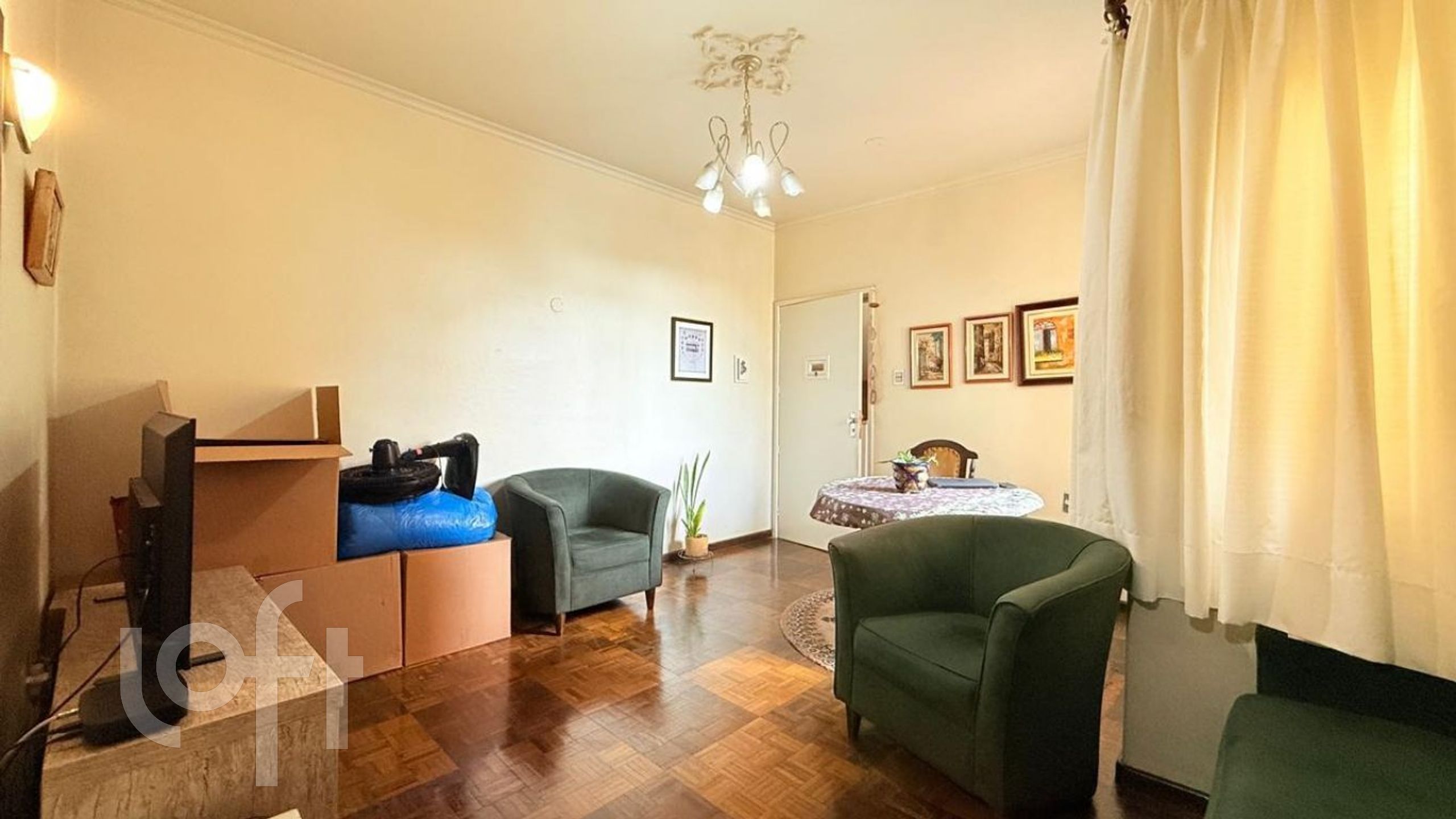 Apartamento com 61m², 2 dormitórios, São João em Porto Alegre