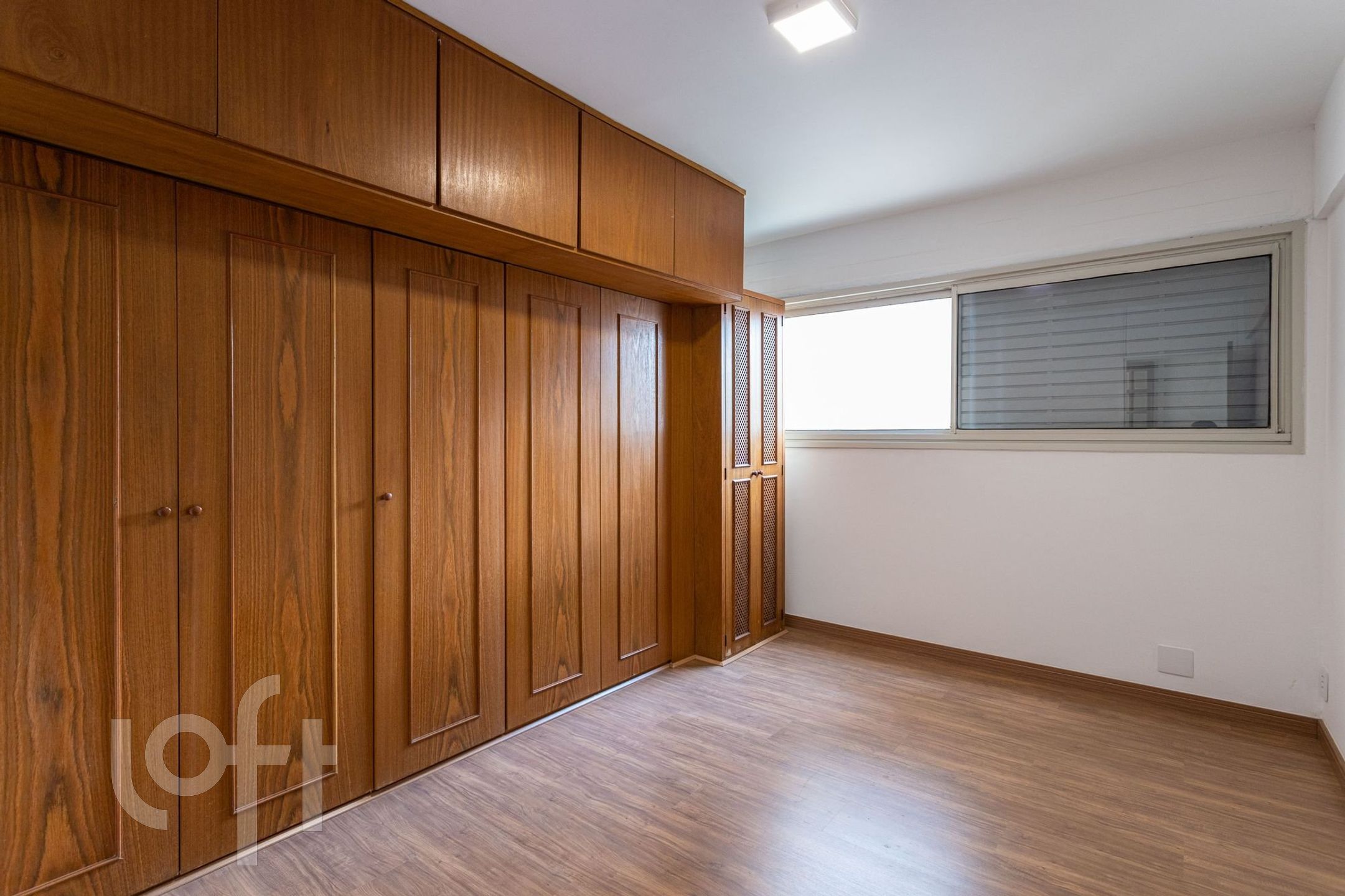 Apartamento à venda com 3 quartos, 121m² - Foto 10