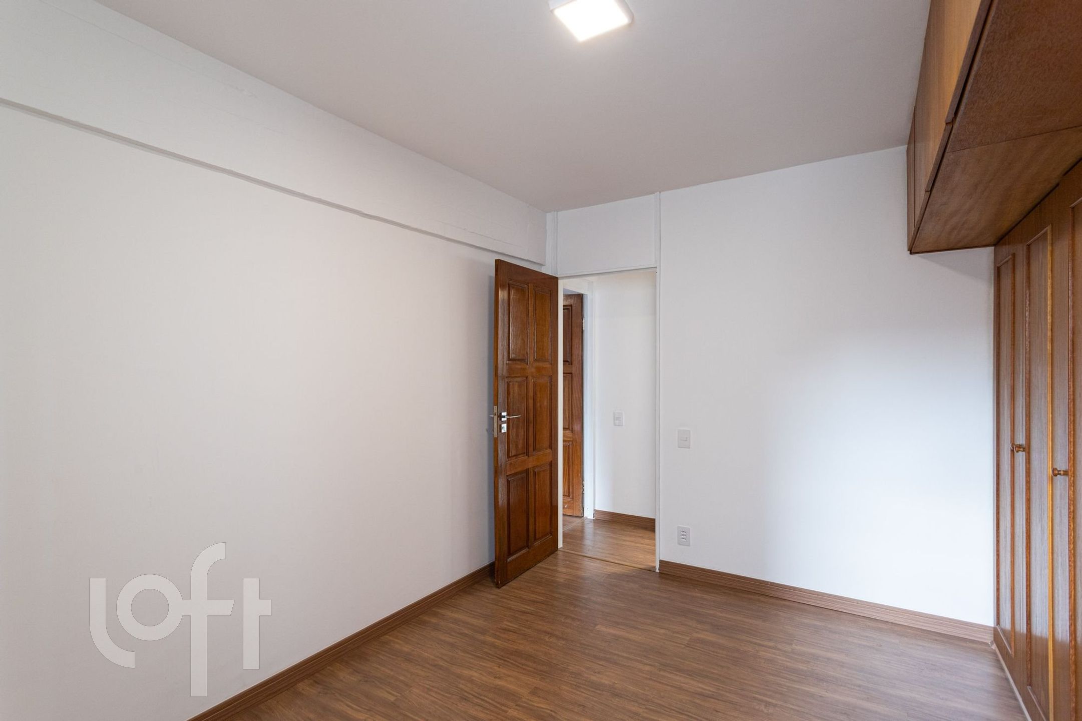 Apartamento à venda com 3 quartos, 121m² - Foto 9