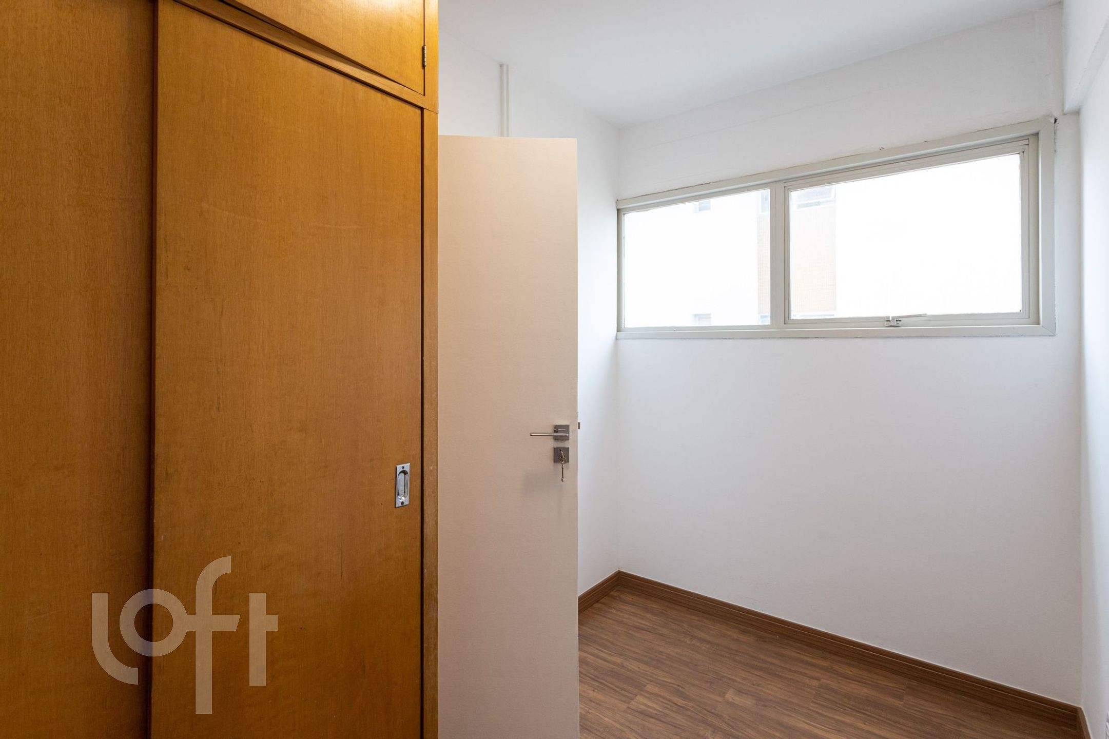 Apartamento à venda com 3 quartos, 121m² - Foto 4