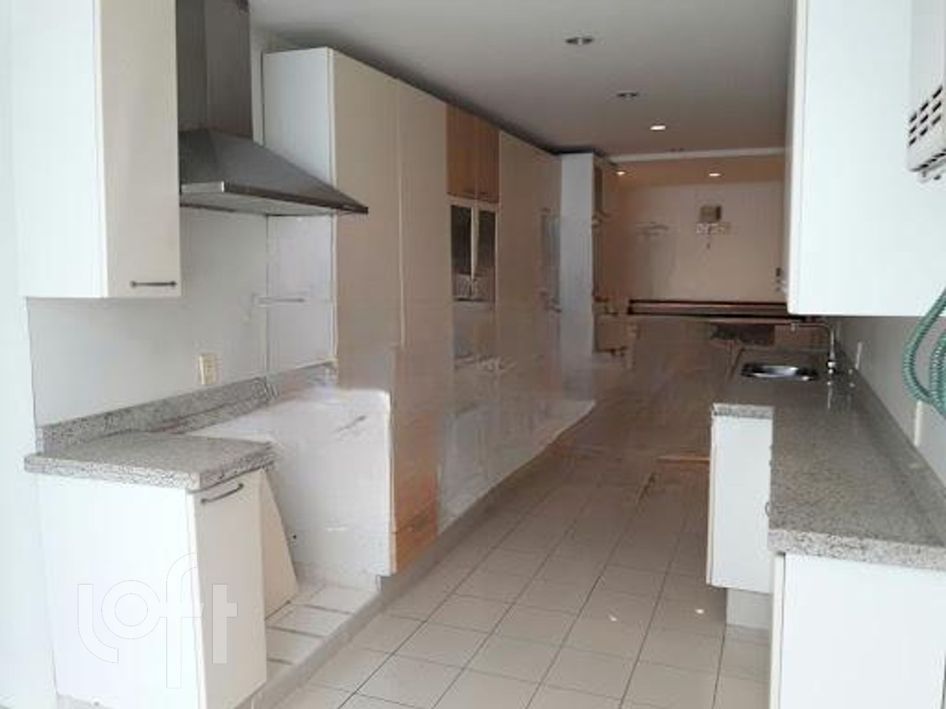 Apartamento à venda com 5 quartos, 363m² - Foto 2