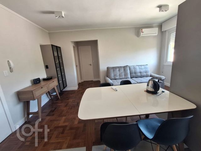 Apartamento com 55m², 2 dormitórios, Auxiliadora em Porto Alegre