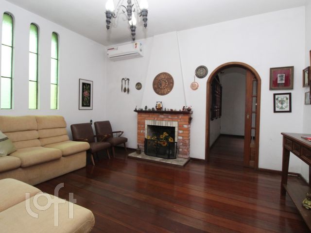 Casa com 406m², 6 dormitórios, 6 suítes, 3 vagas, Chácara das Pedras em Porto Alegre