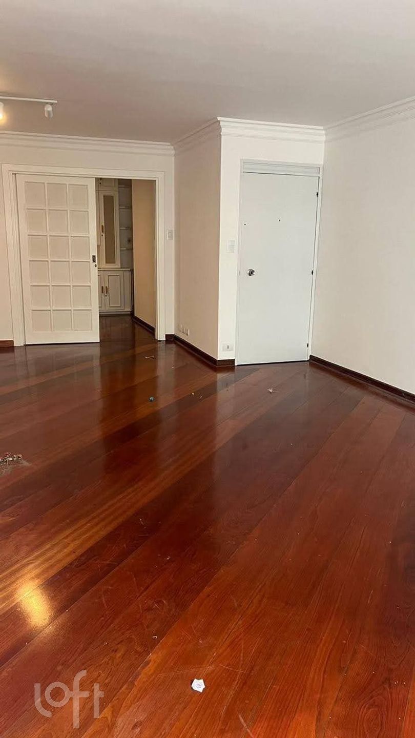 Apartamento à venda com 3 quartos, 137m² - Foto 2