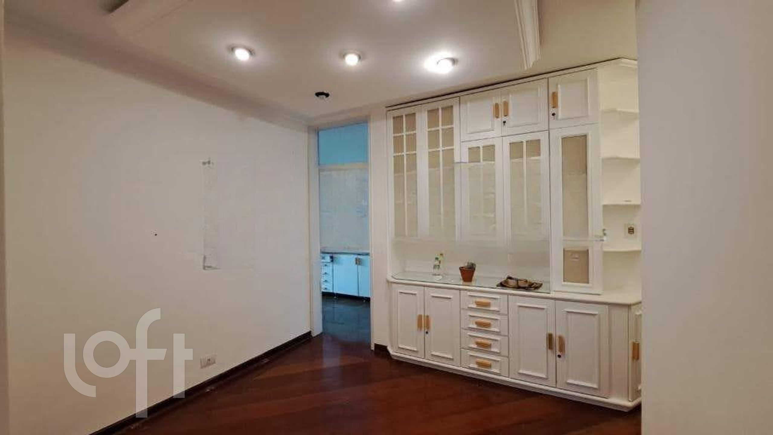 Apartamento à venda com 3 quartos, 137m² - Foto 5