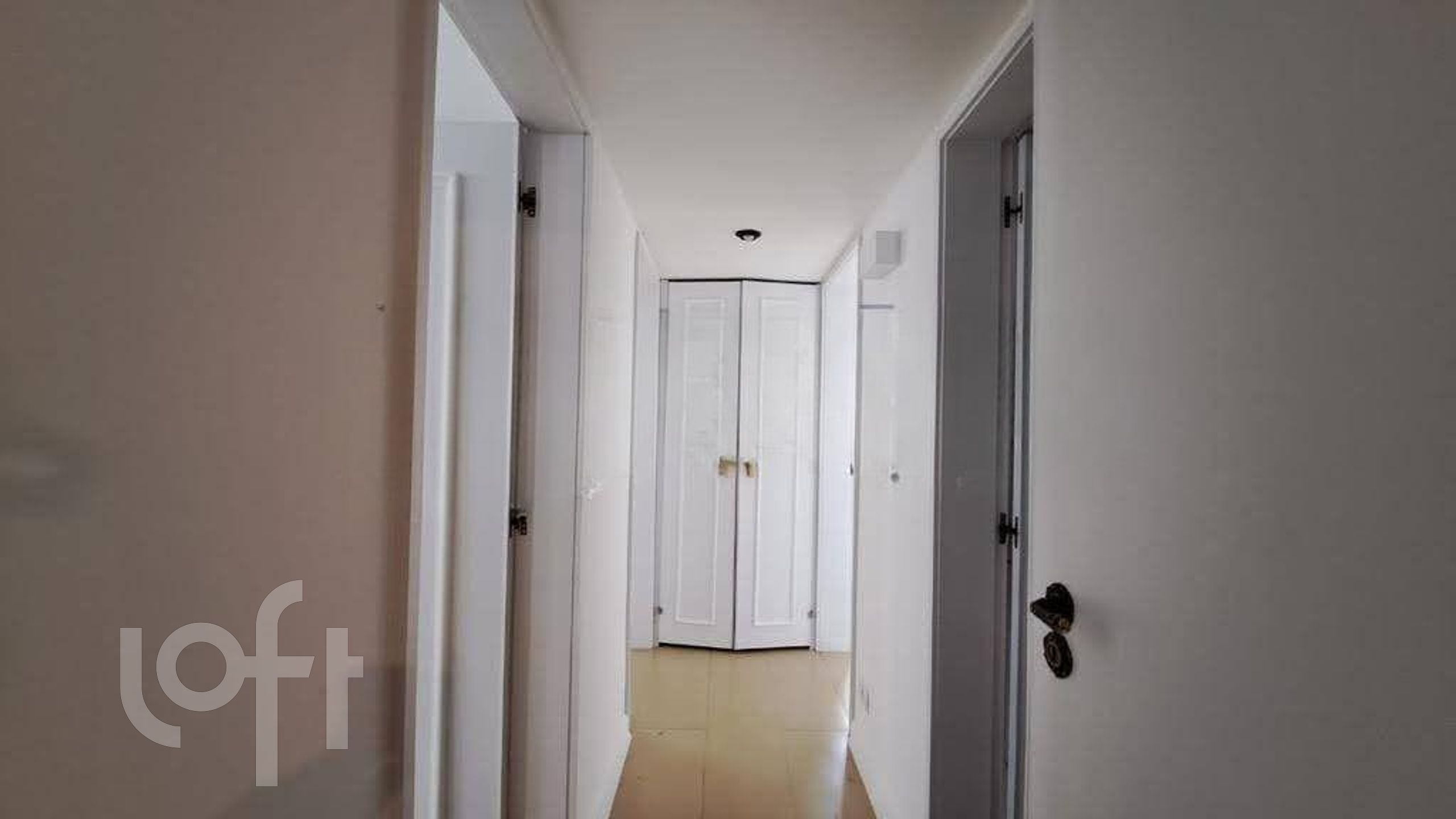 Apartamento à venda com 3 quartos, 137m² - Foto 12